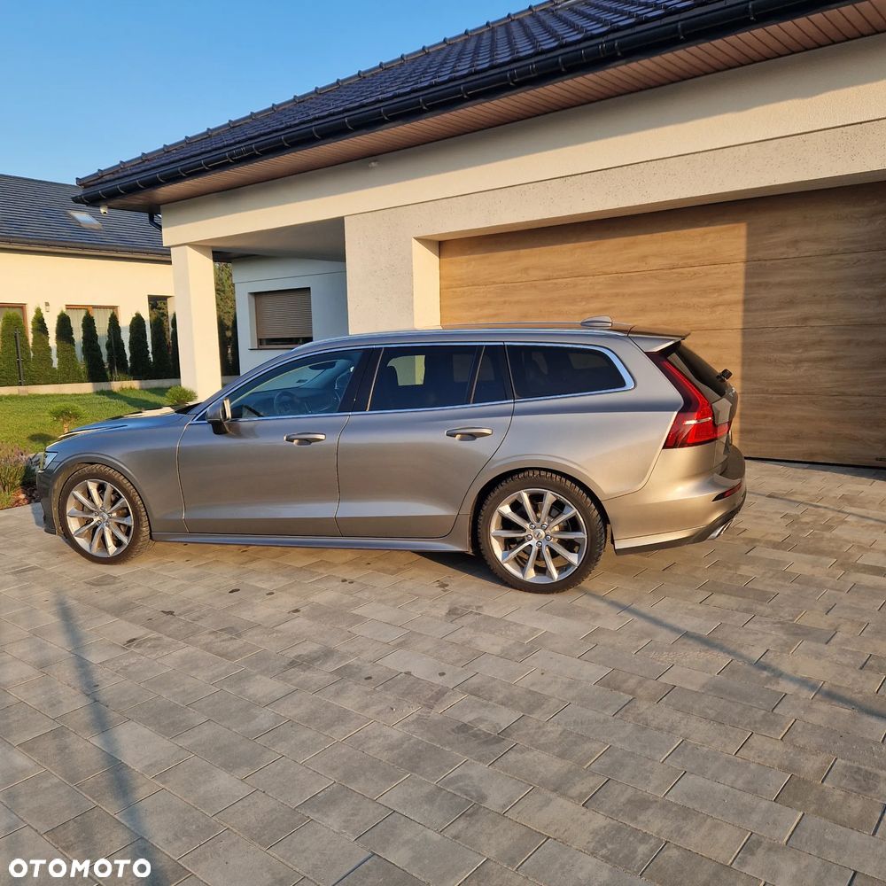 Volvo V60 2019 photo 5