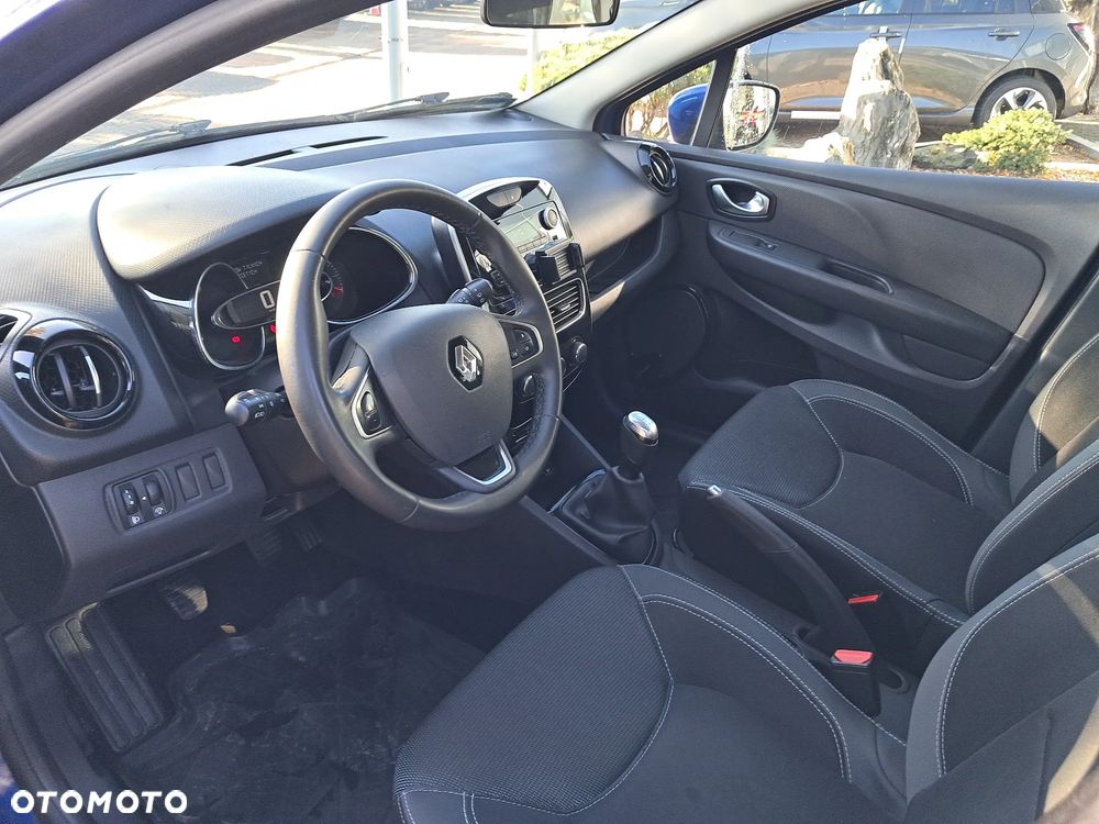 Renault Clio 1.2 16V Limited Plus - 9