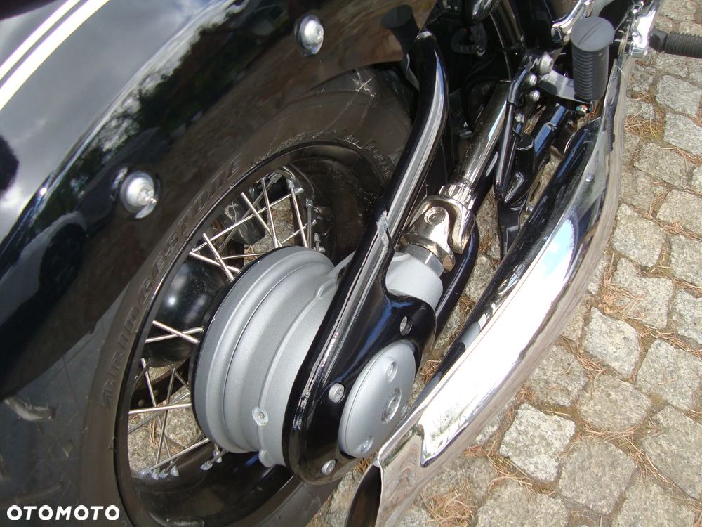 BMW R - 8