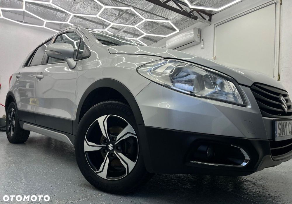 Suzuki SX4 S-Cross 1.6 Premium 4WD - 2