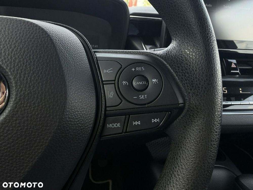 Toyota Corolla 1.8 Hybrid Comfort - 18