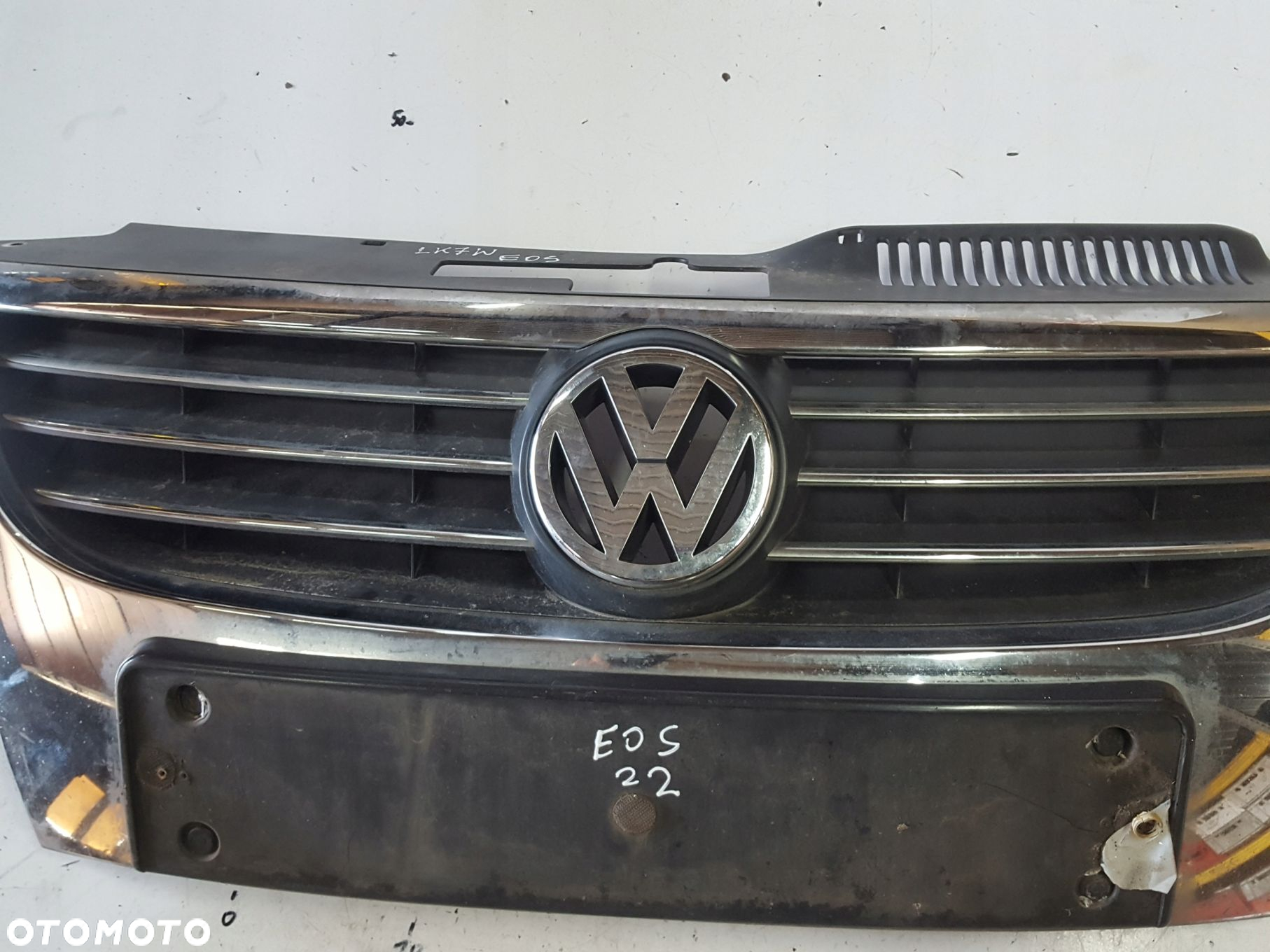 VW EOS 06-10r ATRAPA GRILL - 3