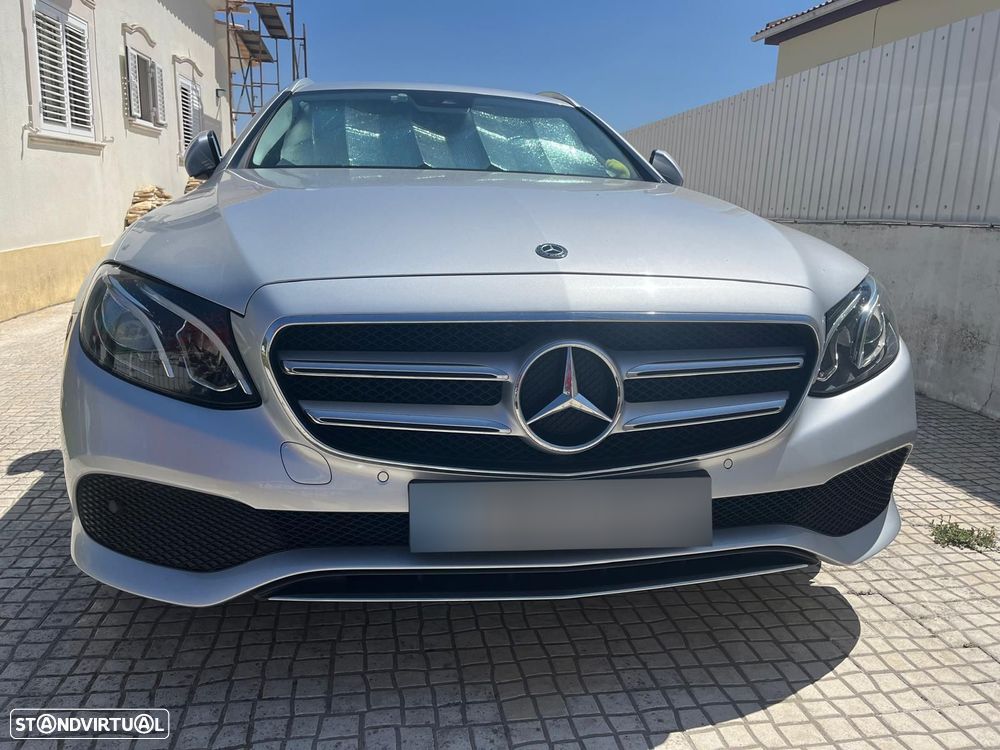 Mercedes-Benz E 220 d T 9G-TRONIC Avantgarde - 2