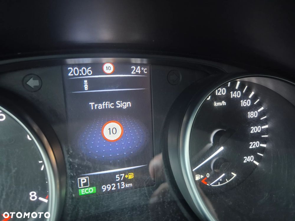 Nissan Qashqai - 24