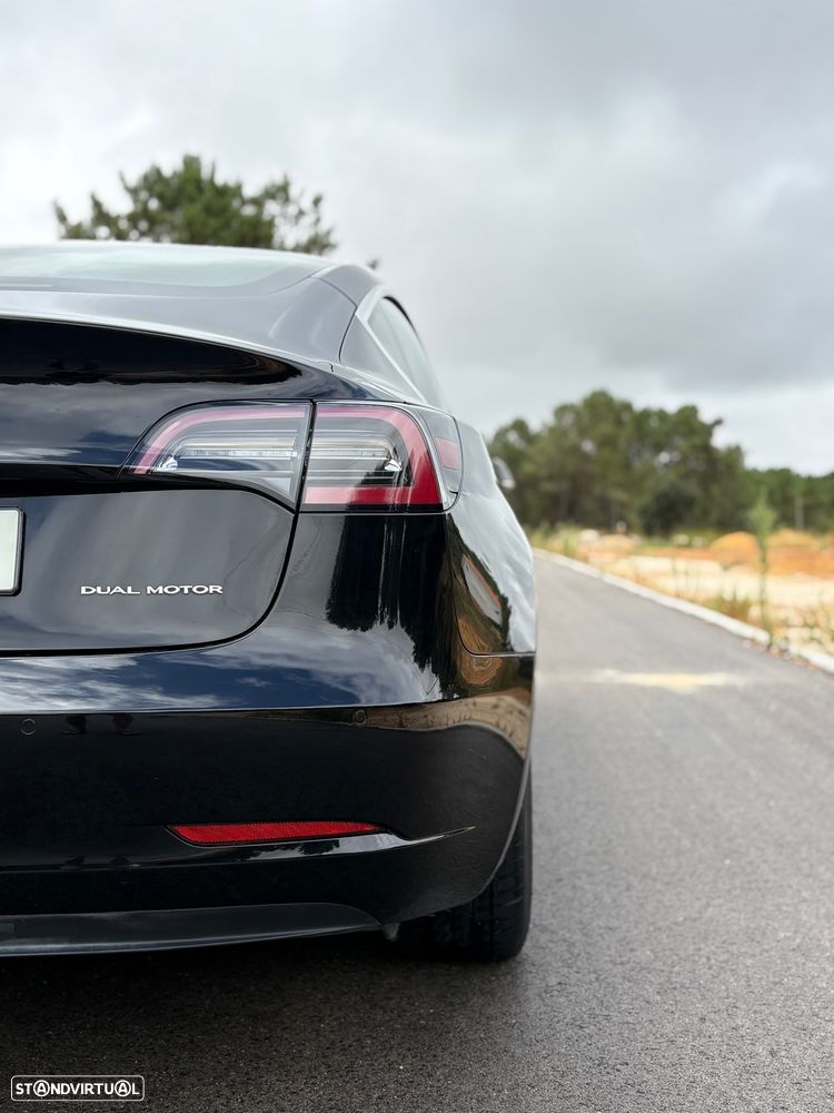 Tesla Model 3 - 6
