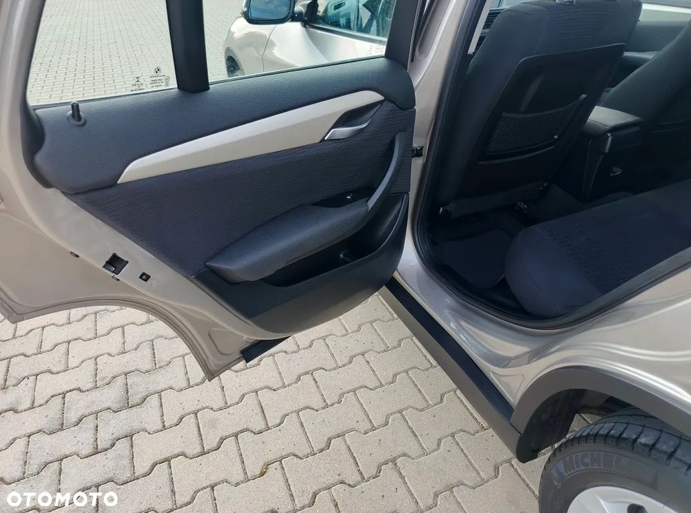 BMW X1 sDrive18i Sport Line - 34