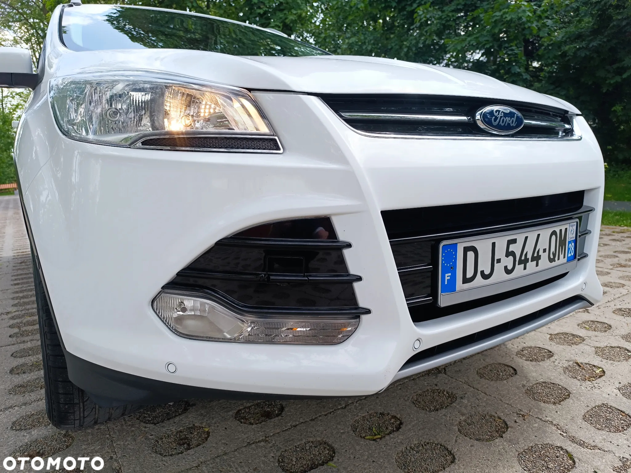Ford Kuga 2.0 TDCi 2x4 Titanium - 18