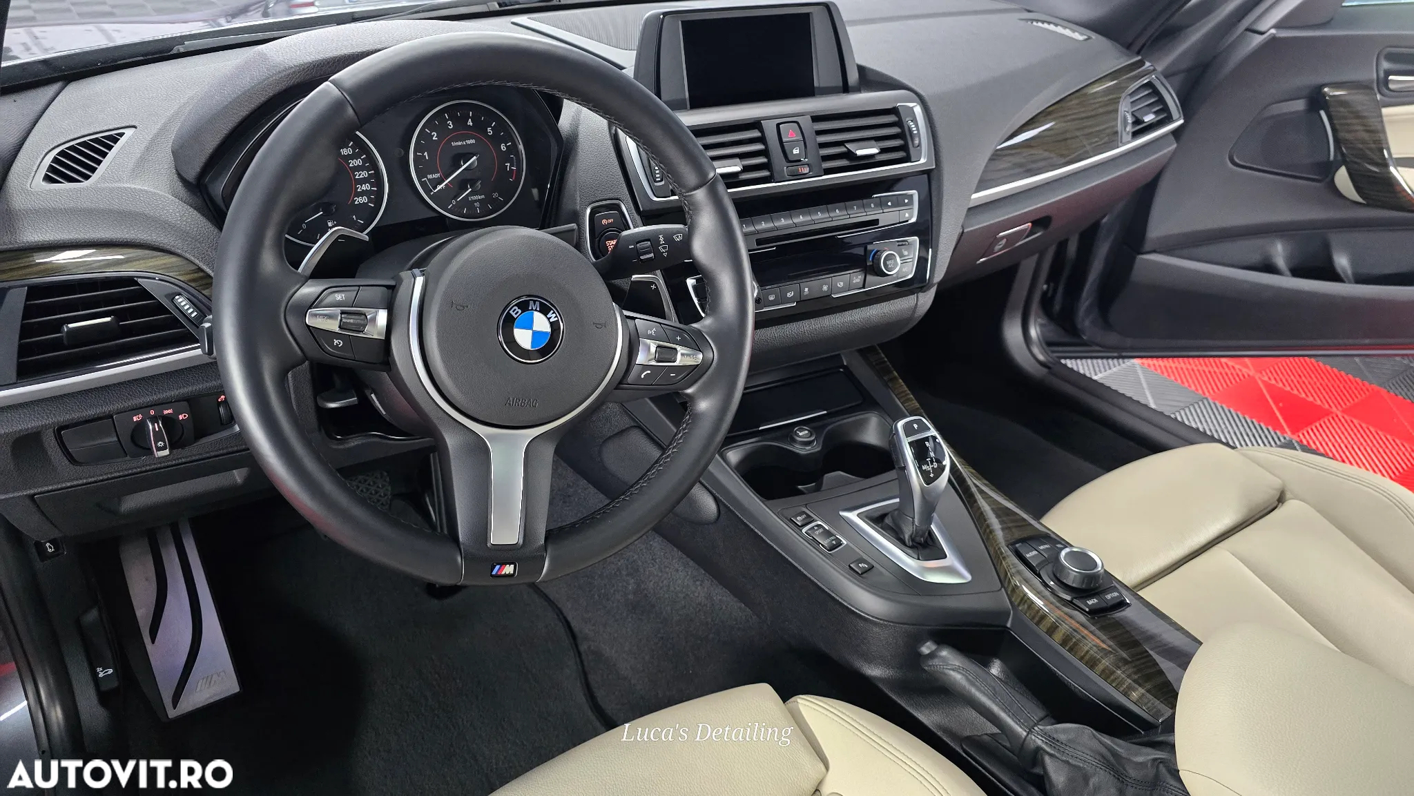 BMW M2 M240i xDrive AT - 13