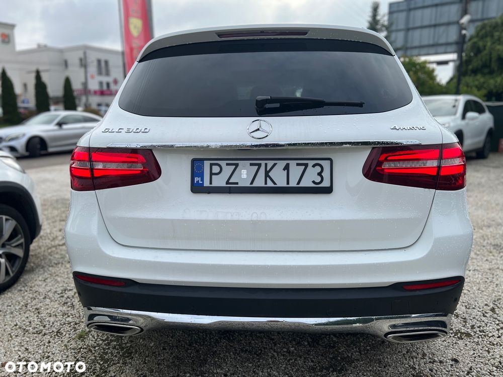 Mercedes-Benz GLC 300 Coupe 4Matic 9G-TRONIC - 5