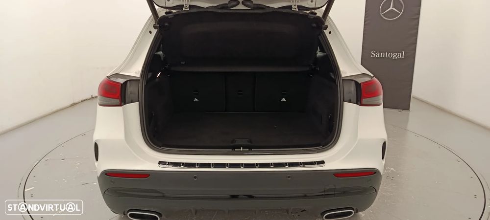 Mercedes-Benz GLA 180 d AMG Line - 34