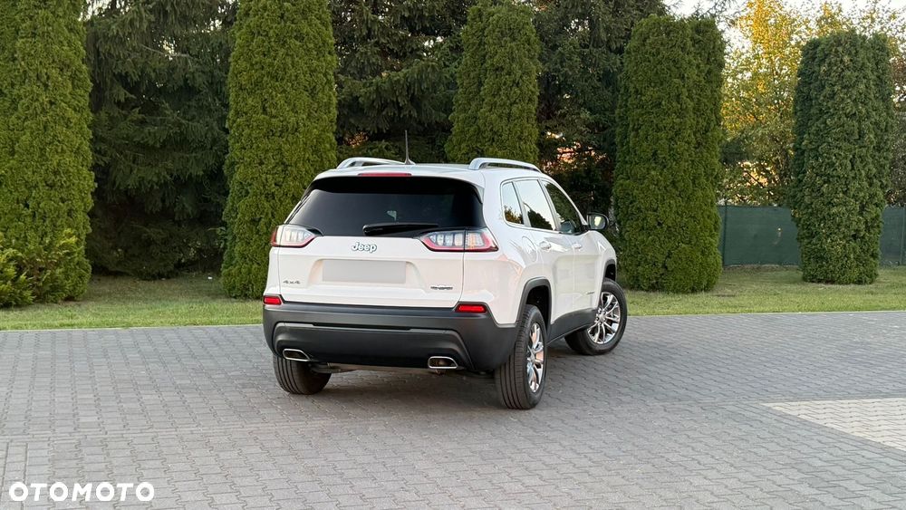 Jeep Cherokee - 15