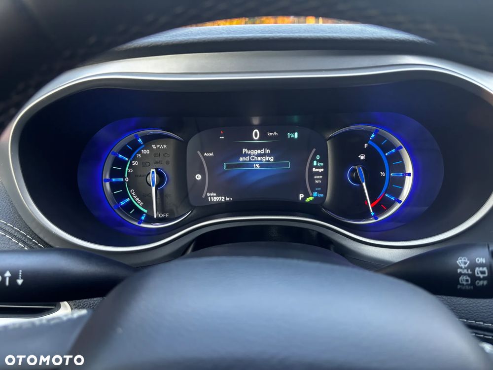 Chrysler Pacifica - 7