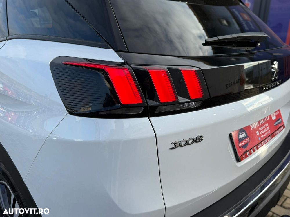 Peugeot 3008 PureTech 130 Stop & Start GPF Allure Pack - 9