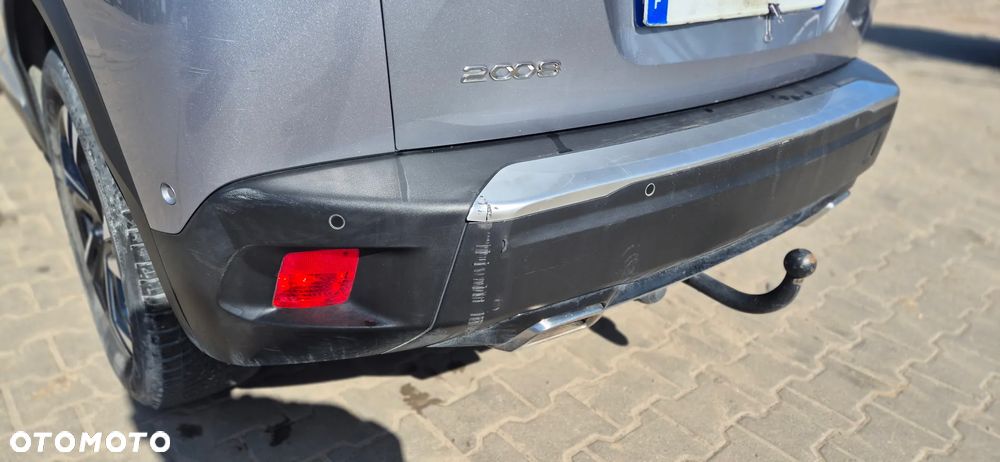 Peugeot 2008 1.2 PureTech GT Line S&S - 13