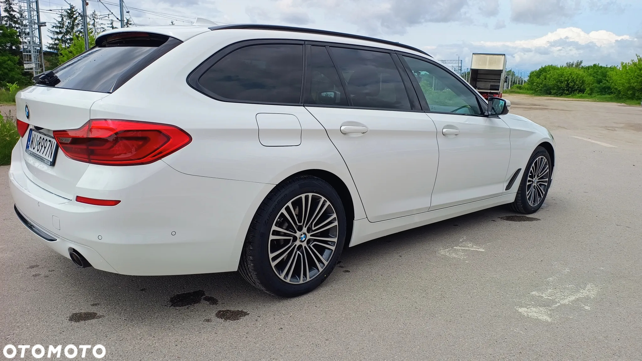 BMW Seria 5 520d Sport Line - 34