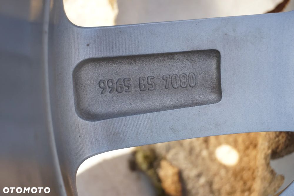 Mazda 5x114,3 18 7J et45 9965B57080 stan bdb- - 6