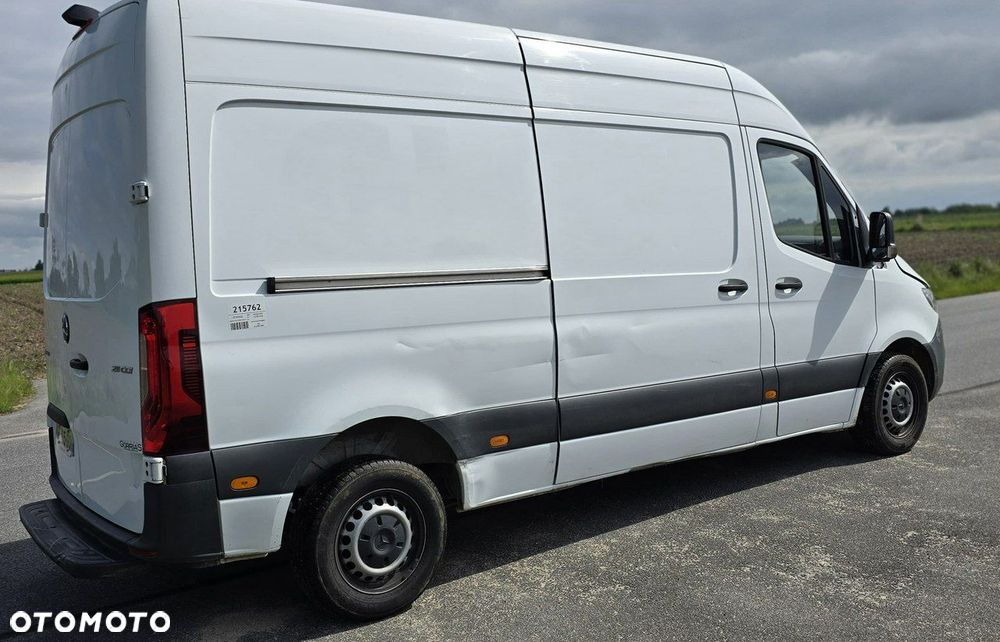 Mercedes-Benz Sprinter - 3