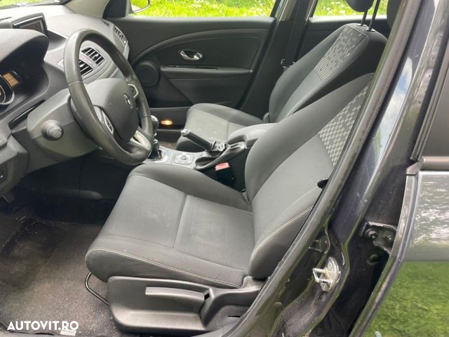 Renault Megane 1.5 dCi Expression - 8