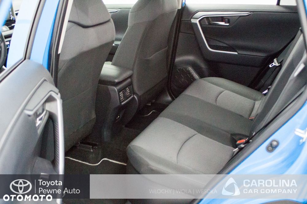 Toyota RAV4 - 16