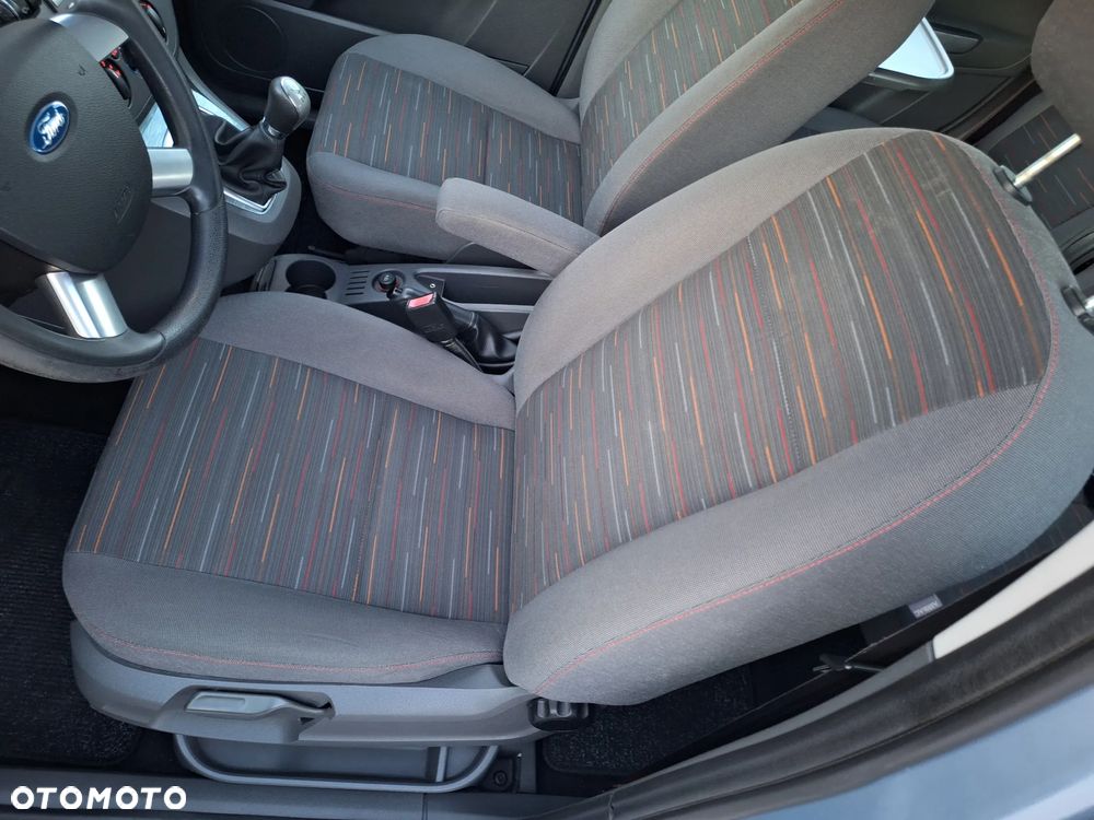 Ford Focus C-Max 1.8 Futura - 21