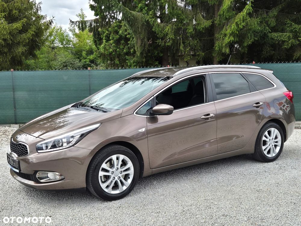 Kia Ceed 1.6 GDI Fifa World Cup Edition - 9
