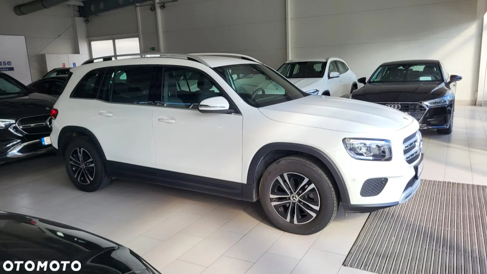 Mercedes-Benz GLB 200 4-Matic Style 8G-DCT - 5