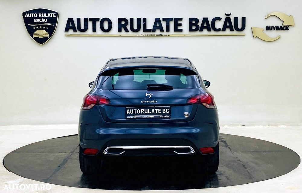 Citroën DS4 e-HDi 110 EGS6 SoChic - 11