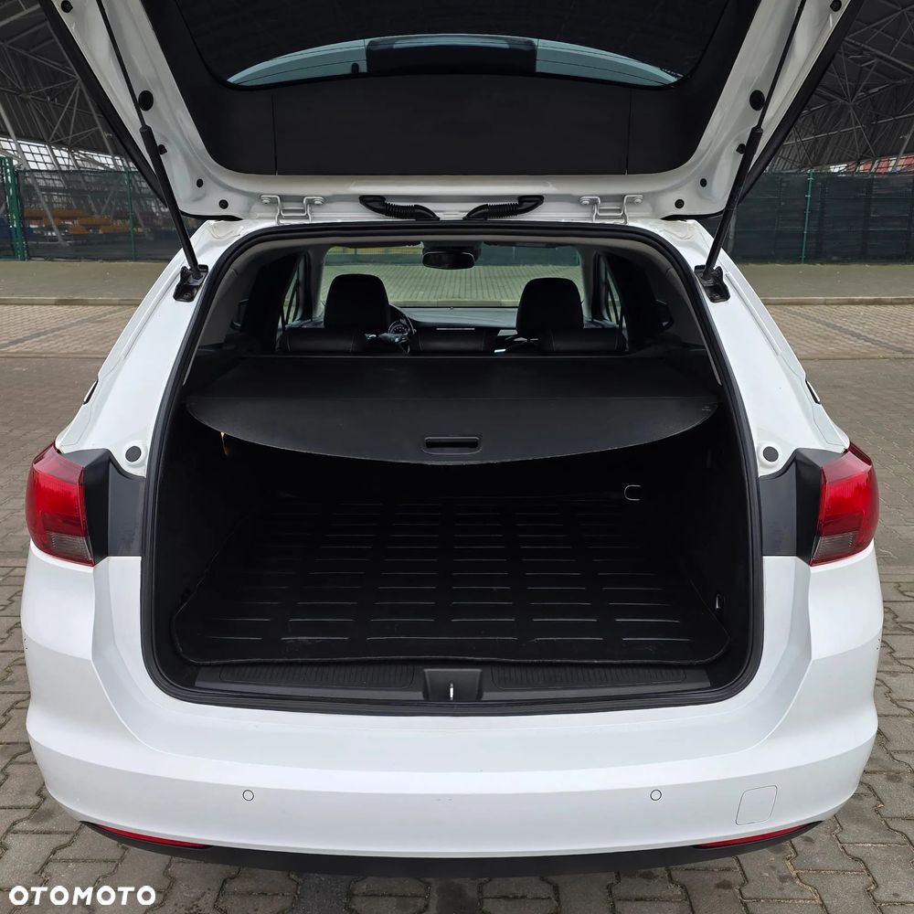 Opel Astra 1.4 Turbo - 21