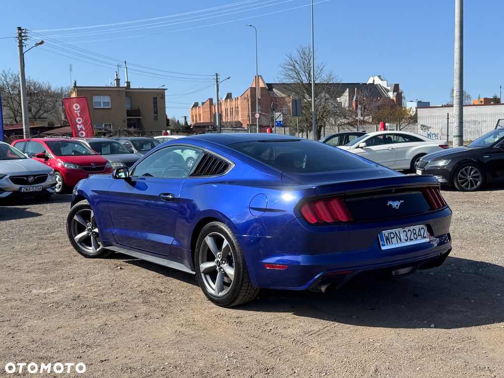 Ford Mustang 2.3 EcoBoost - 12