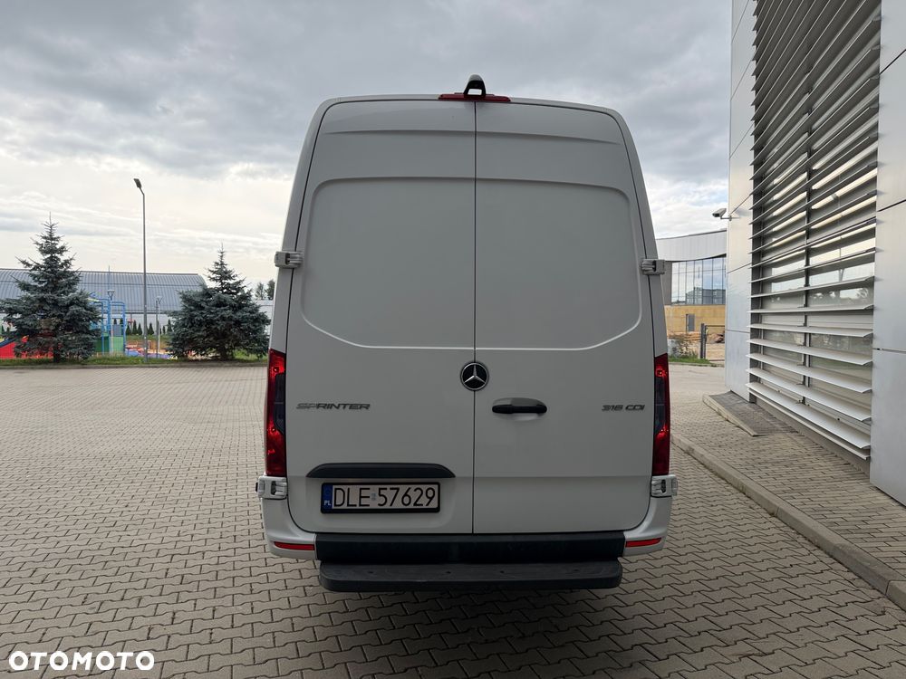 Mercedes-Benz SPRINTER - 5