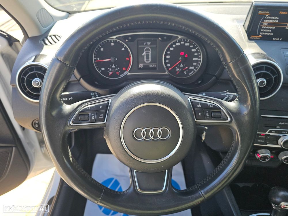 Audi A1 Sportback 1.4 TDI Sport S tronic - 23