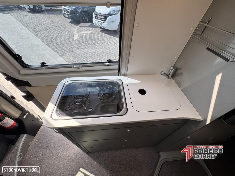 Adria Twin 150cv furgão - 23