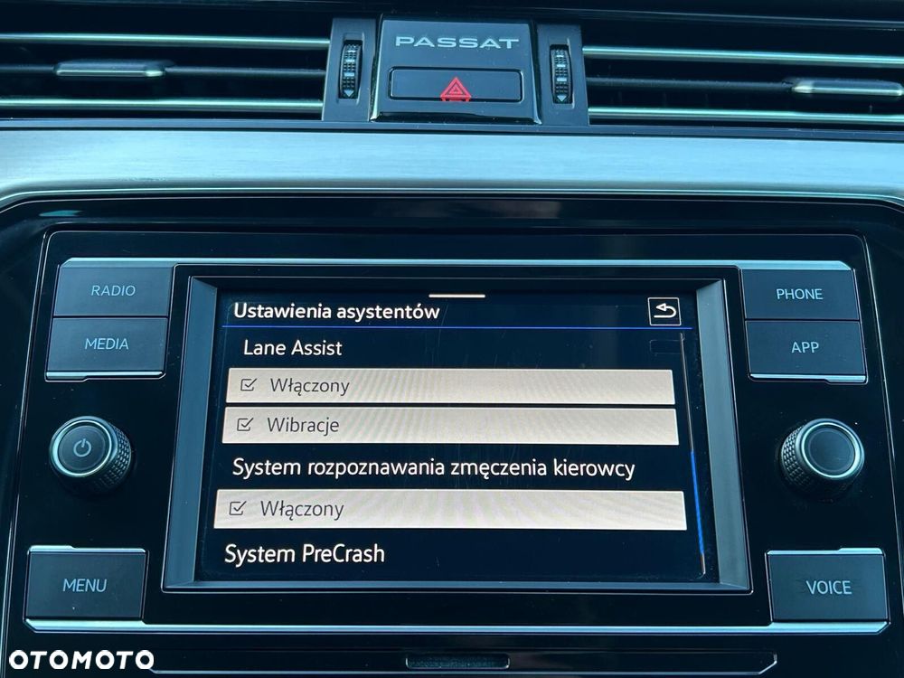 Volkswagen Passat Variant 2.0 TDI EVO Elegance DSG - 31