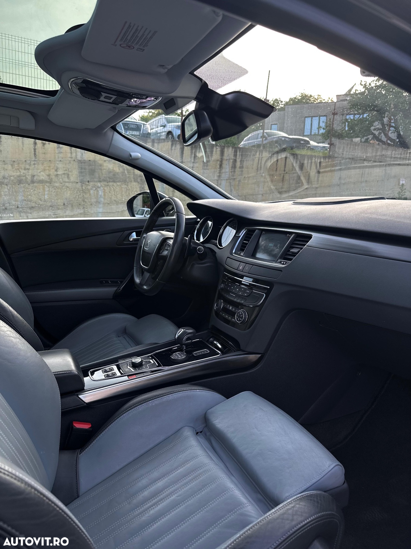 Peugeot 508 RXH Hybrid4 - 15