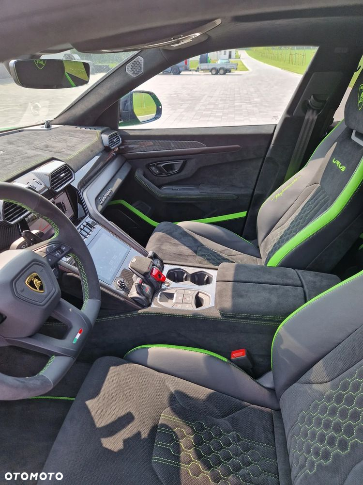 Lamborghini Urus - 9