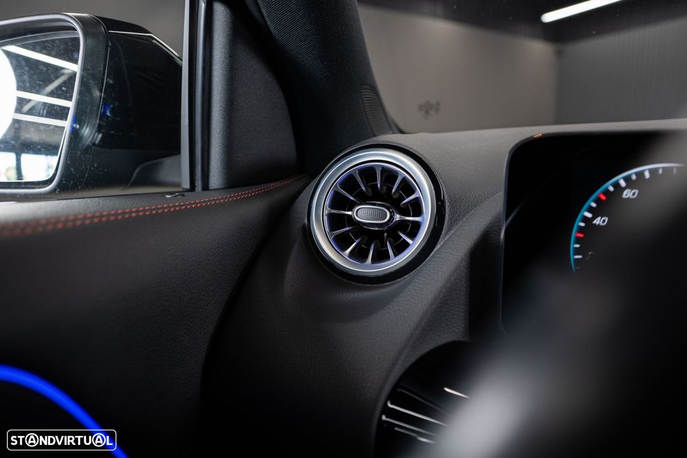 Mercedes-Benz GLA 250 e 8G-DCT - 17