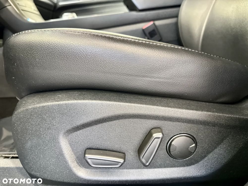 Ford Edge - 30