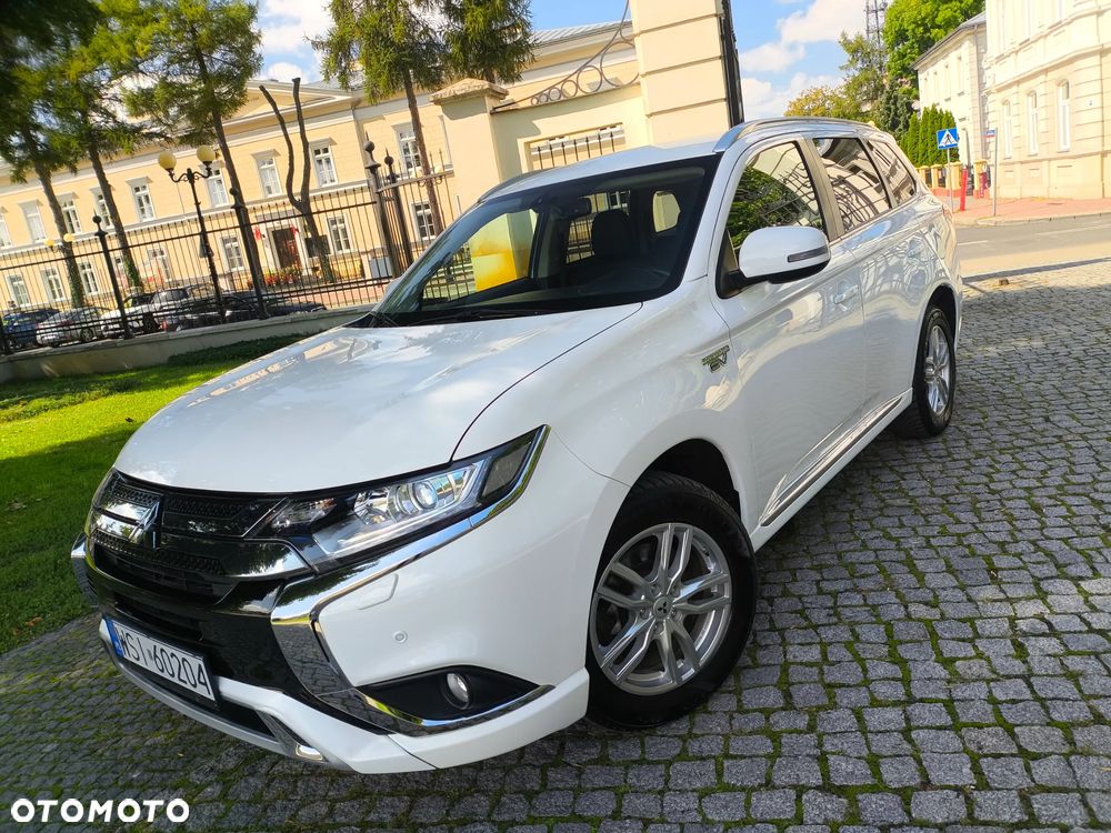 Mitsubishi Outlander 2.4 4WD - 2