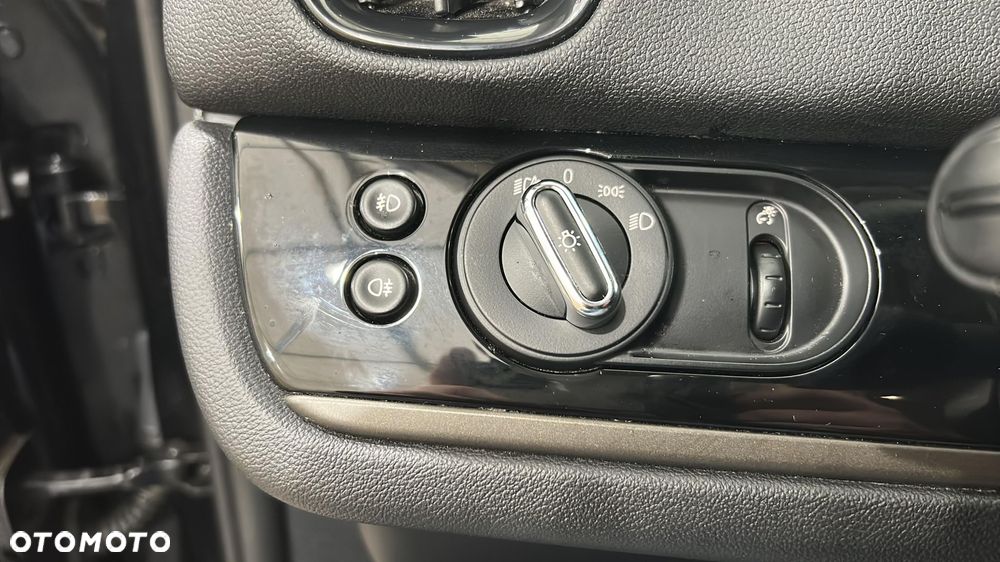 MINI Countryman Cooper Classic Trim - 27