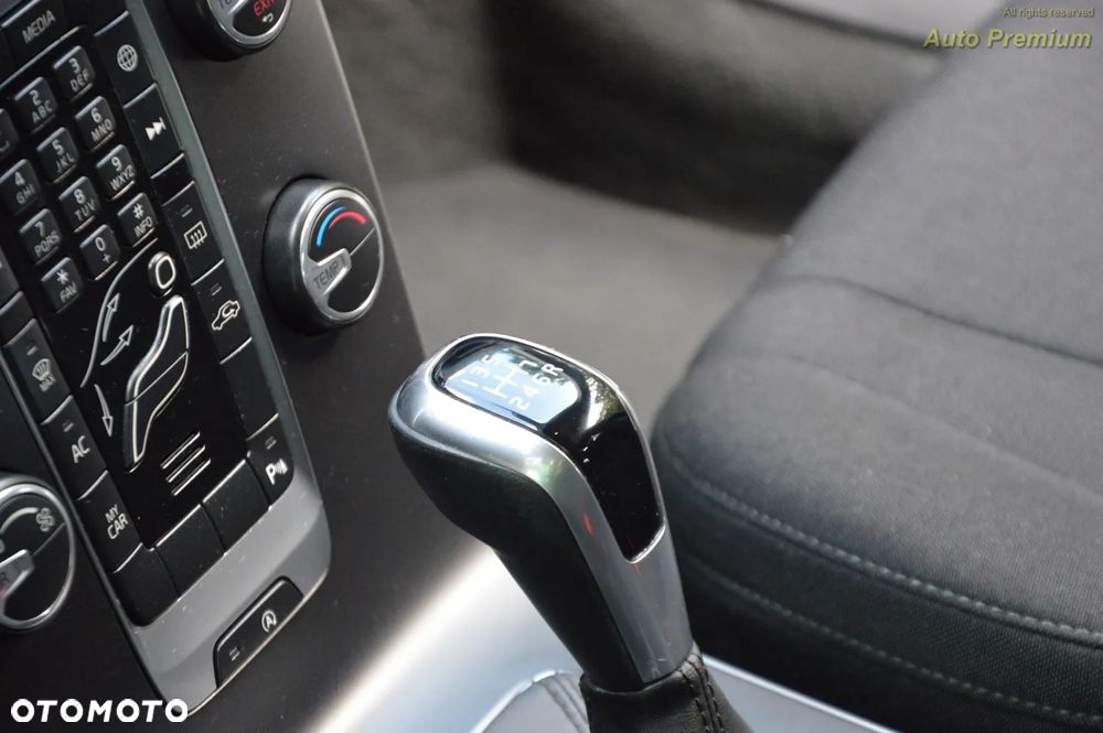 Volvo V40 D2 Drive-E Kinetic - 28