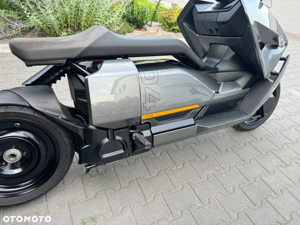 BMW CE 04 - 14