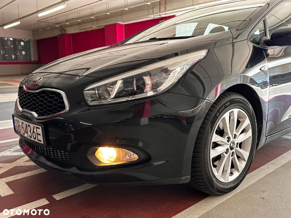 Kia Ceed 1.4 CVVT Dream Team Edition - 16