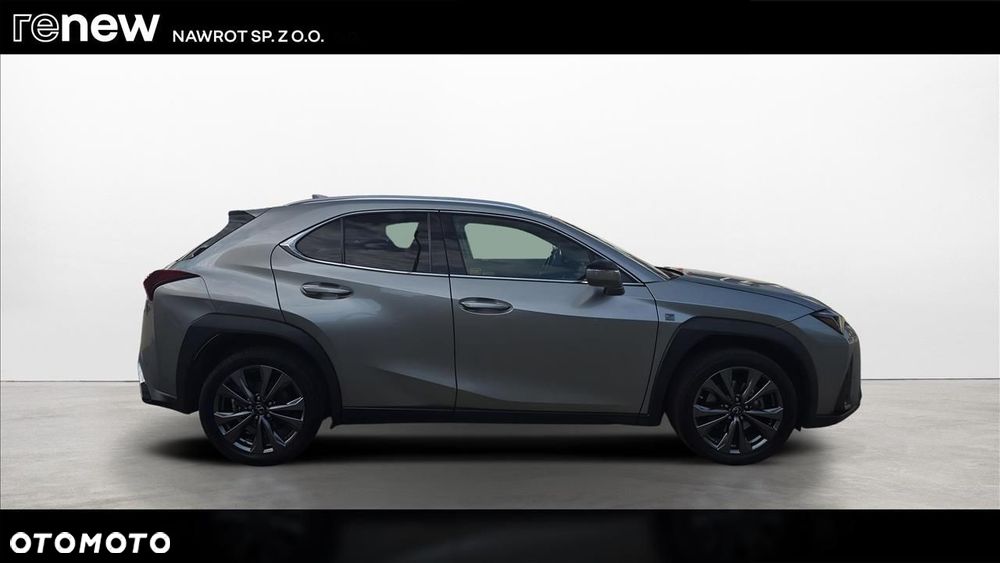 Lexus UX - 6