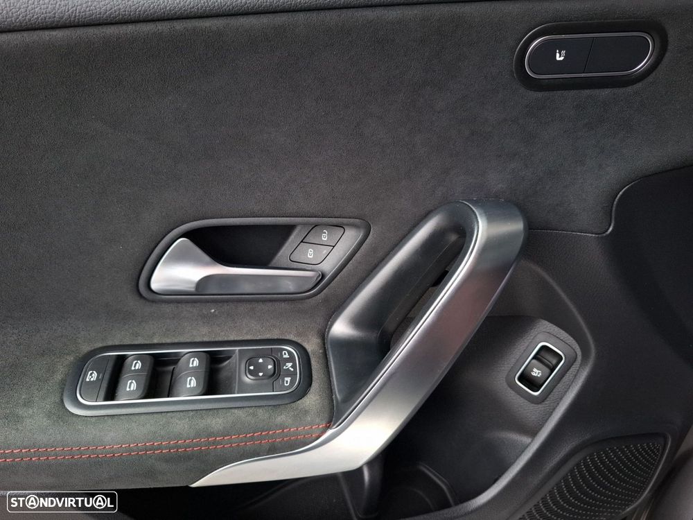 Mercedes-Benz CLA 180 d Shooting Brake AMG Line Aut. - 19