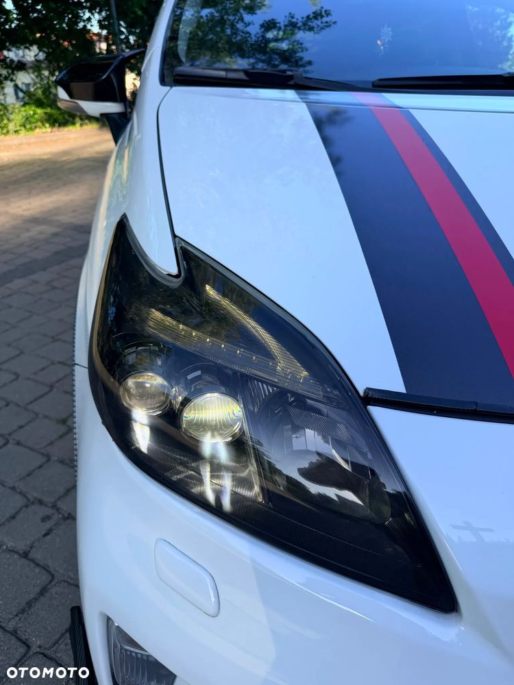 Toyota Prius 1.8 HSD Premium - 6