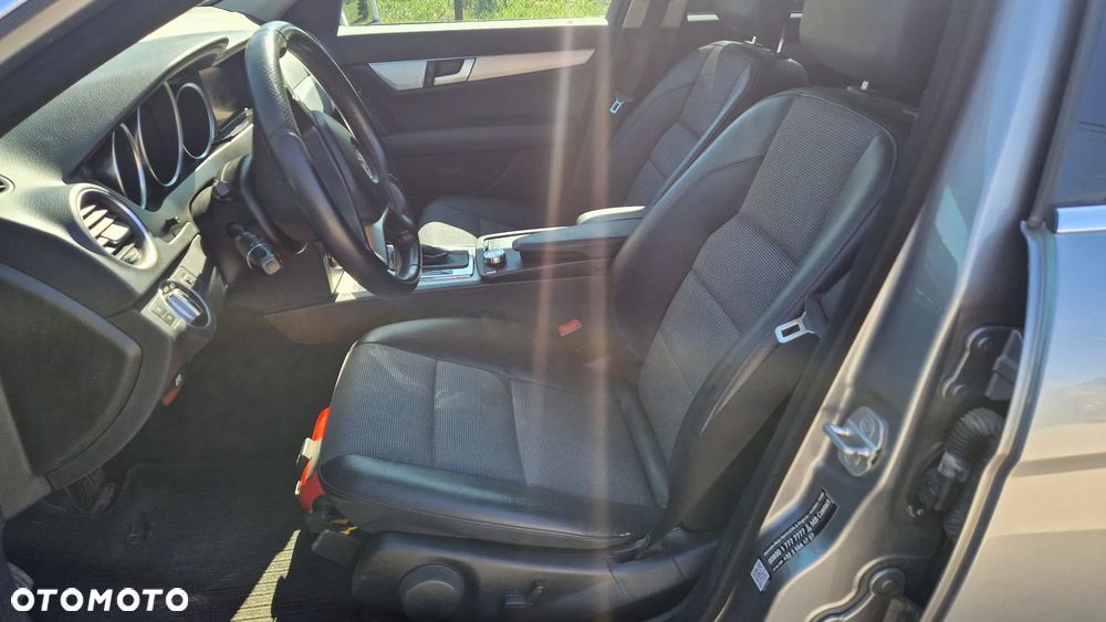 Mercedes-Benz Klasa C 220 (BlueTEC) d BlueEFFICIENCY Edition 7G-TRONIC Avantgarde - 13