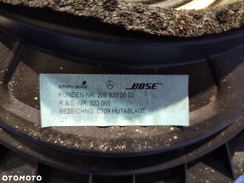 GŁOŚNIK SUBWOOFER TYŁ BOSE OSŁONA MERCEDES CLK W209 - 2