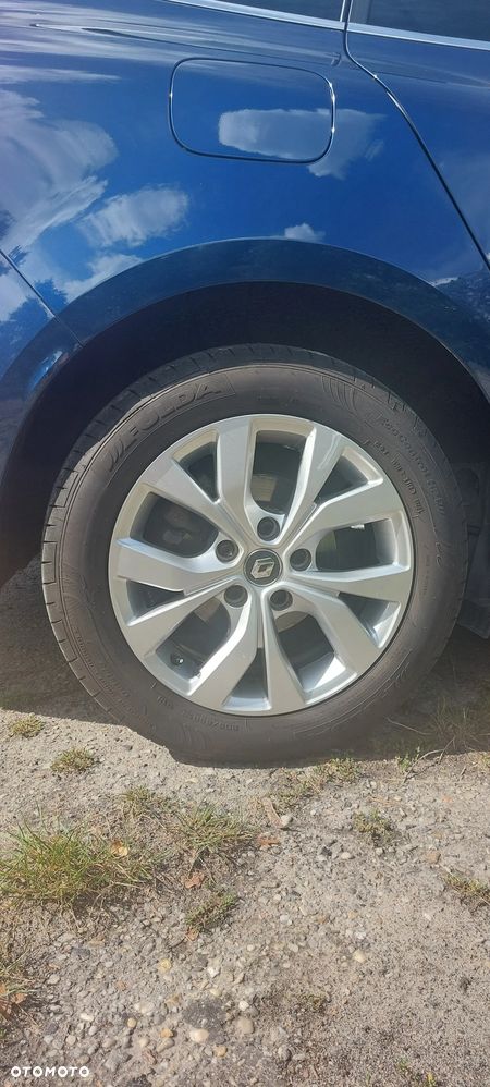 Renault Megane 1.3 TCe FAP Zen - 8