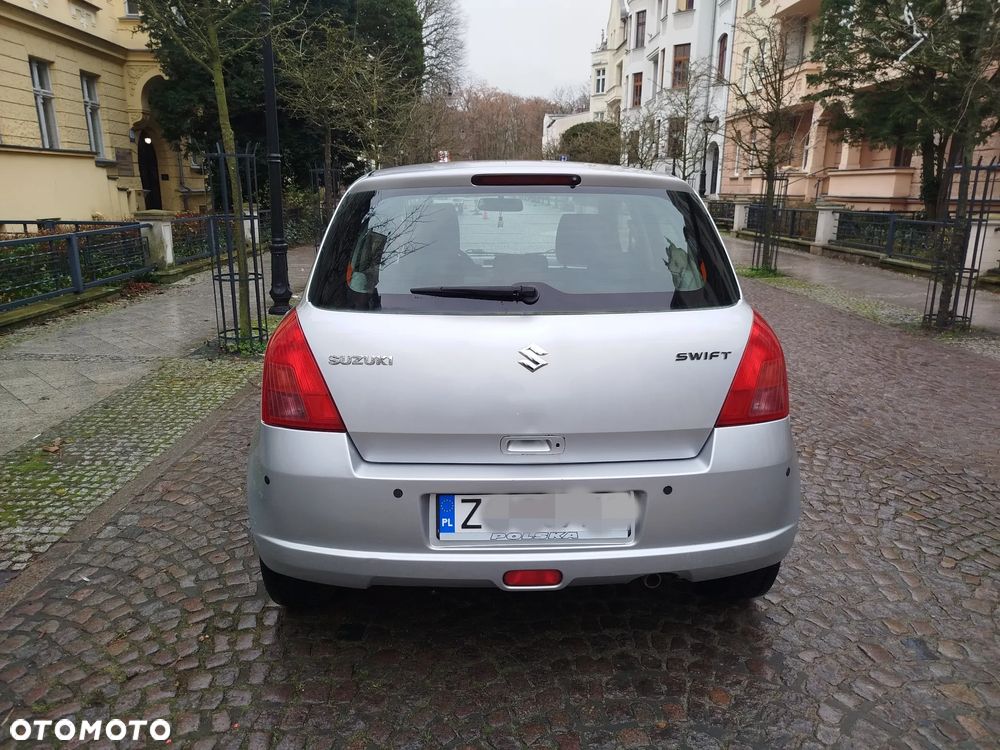Suzuki Swift - 12