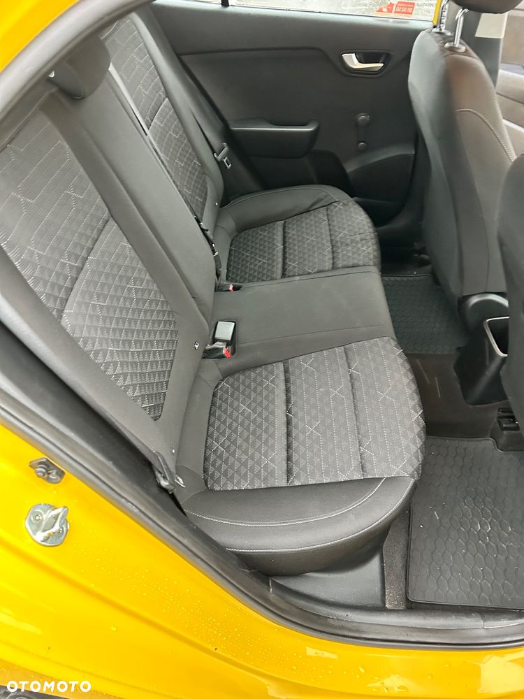 Kia Rio 1.2 M - 27